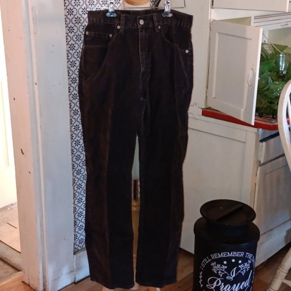 Levis 31 x 30 brown corduroy reg fit straight leg made in 2000